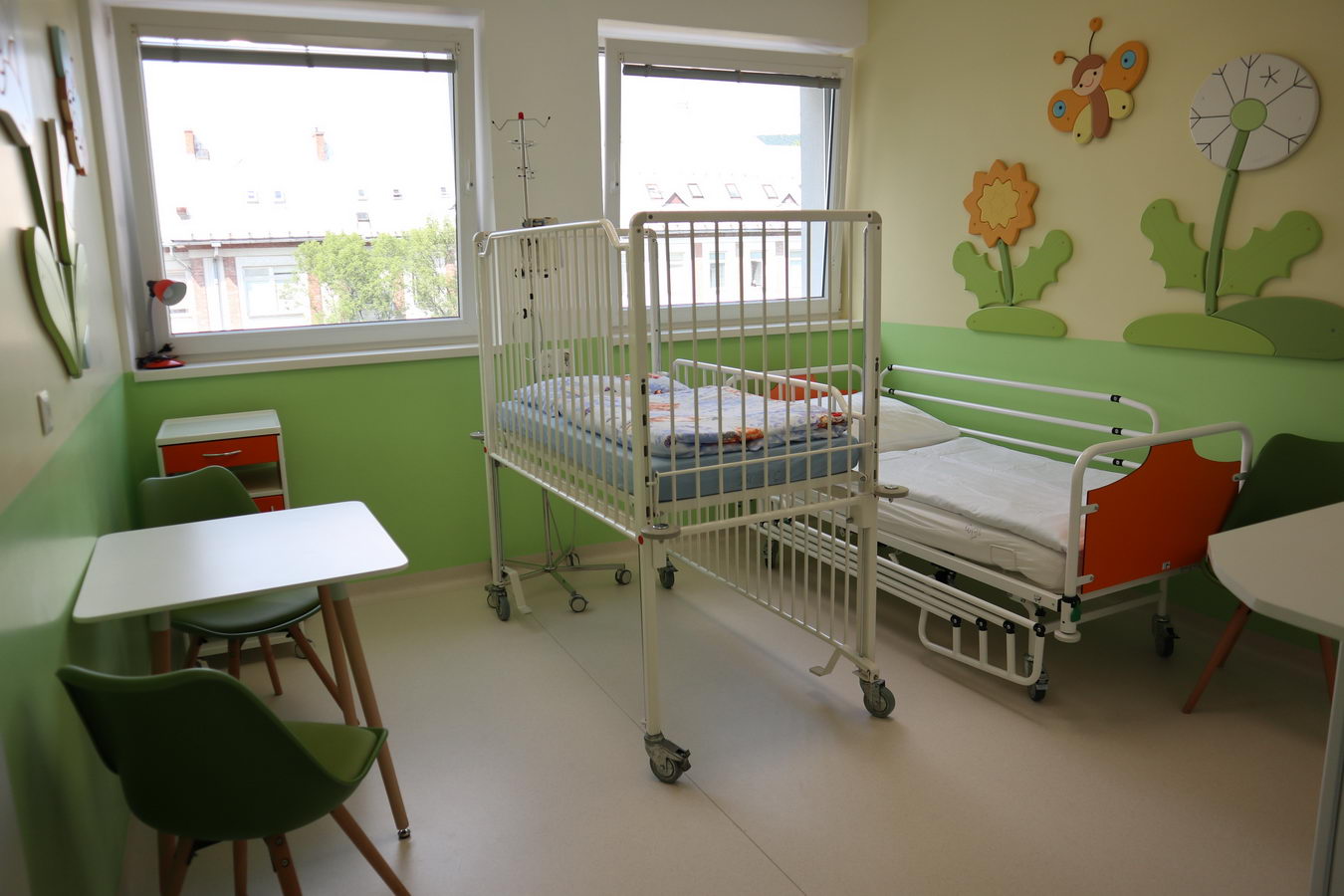 2243 fnsp zana pediatrii vybudovali dve nove nadstandardne izby jpg